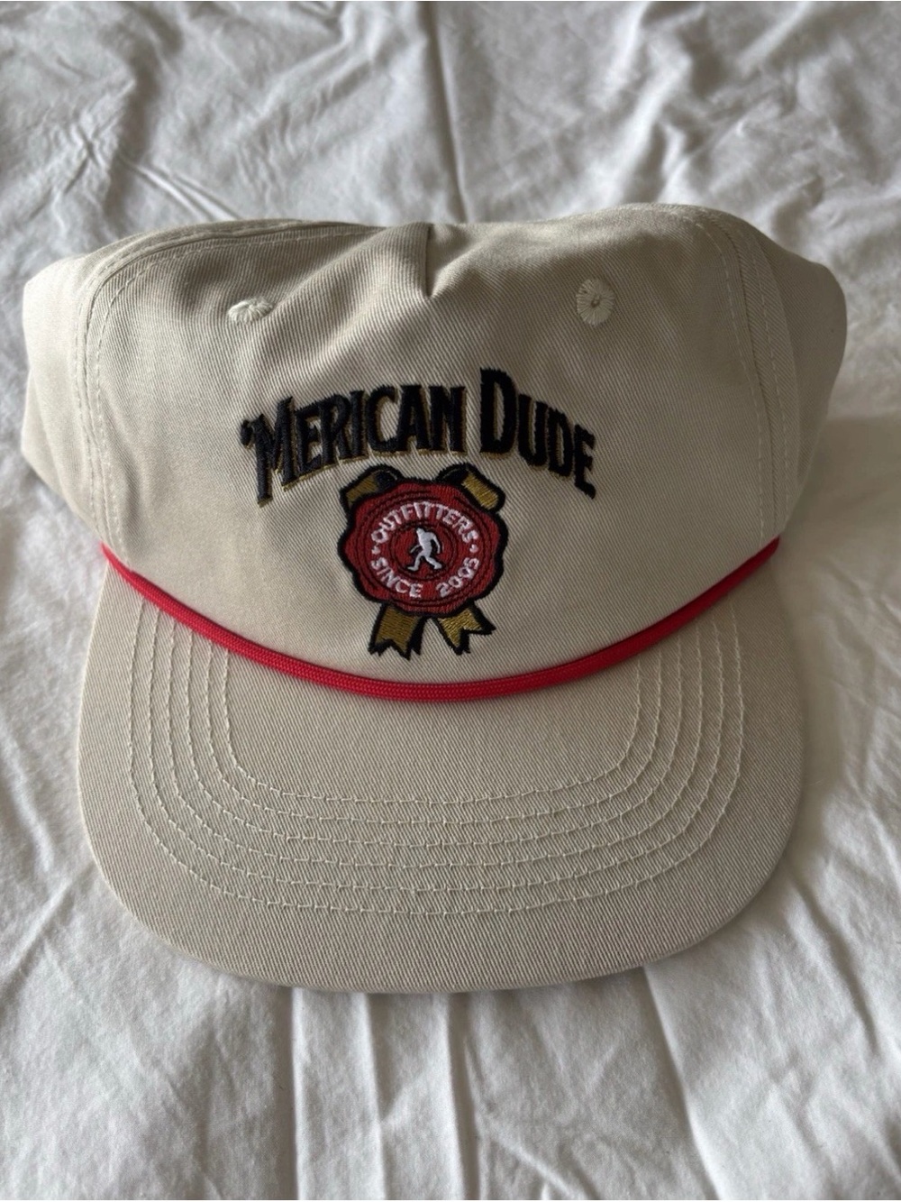 Vintage 'Merican Dude Bigfoot Rope Hat Tan Unstructured Snapback Hat 2005 Retro